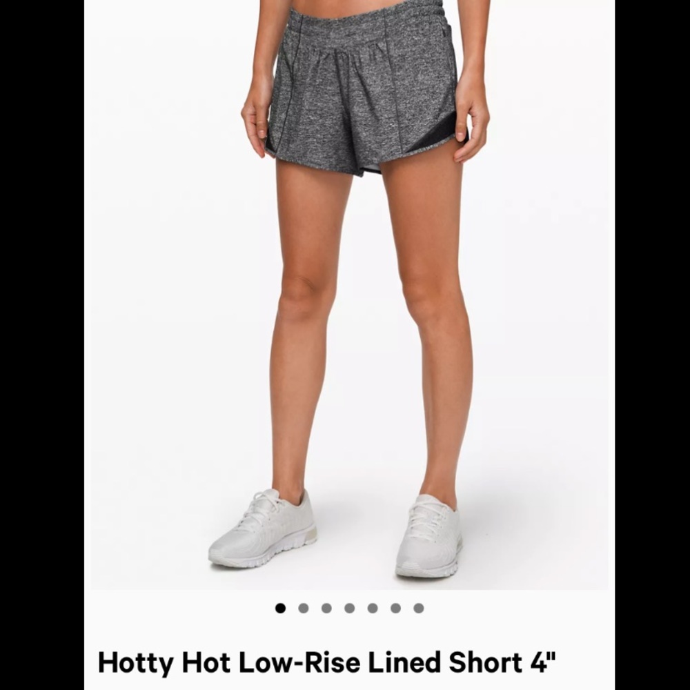 Lulu Lemon Hotty Hot Low-Rise Lined Shorts 4”
